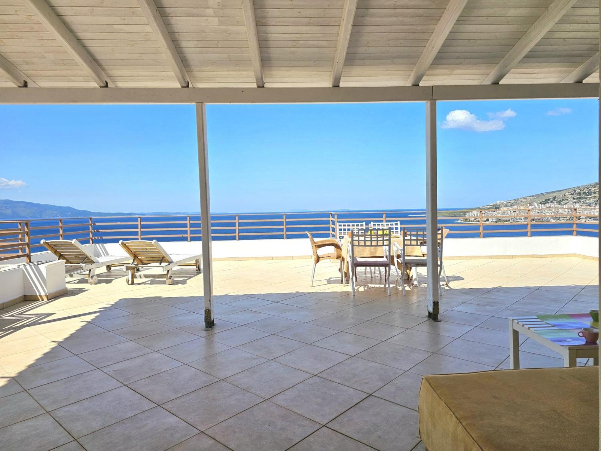 Ferienwohnung Sunset Penthouse Sarandë Exterior foto