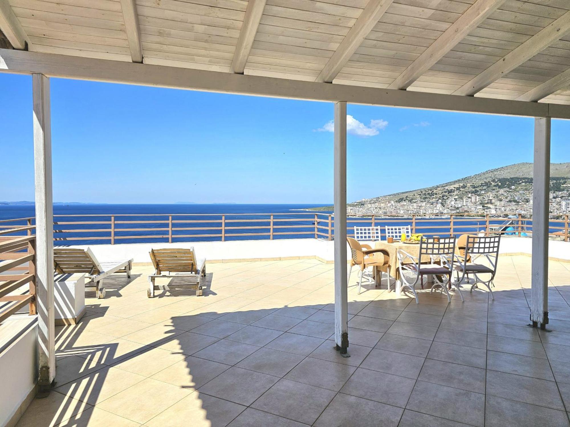 Ferienwohnung Sunset Penthouse Sarandë Exterior foto